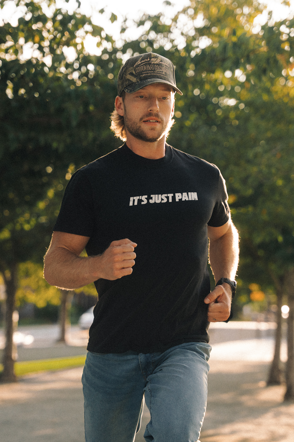 IT'S JUST PAIN MINIMALIST TEE